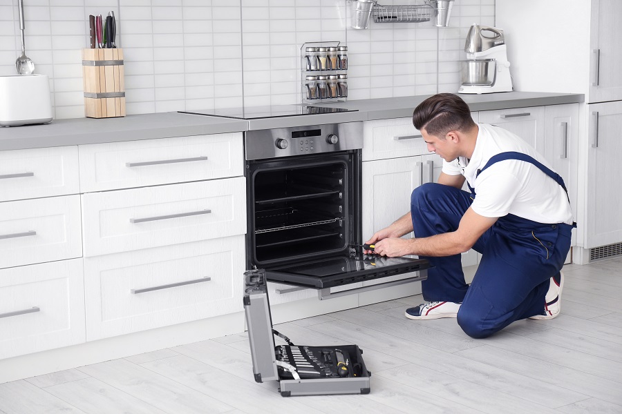 Best oven repair technician servicing oven Perth